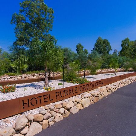 Hotel Rurale Orti Di Nora & Spa ซานตา มาร์เกรีตา ดิ ปูลา ภายนอก รูปภาพ